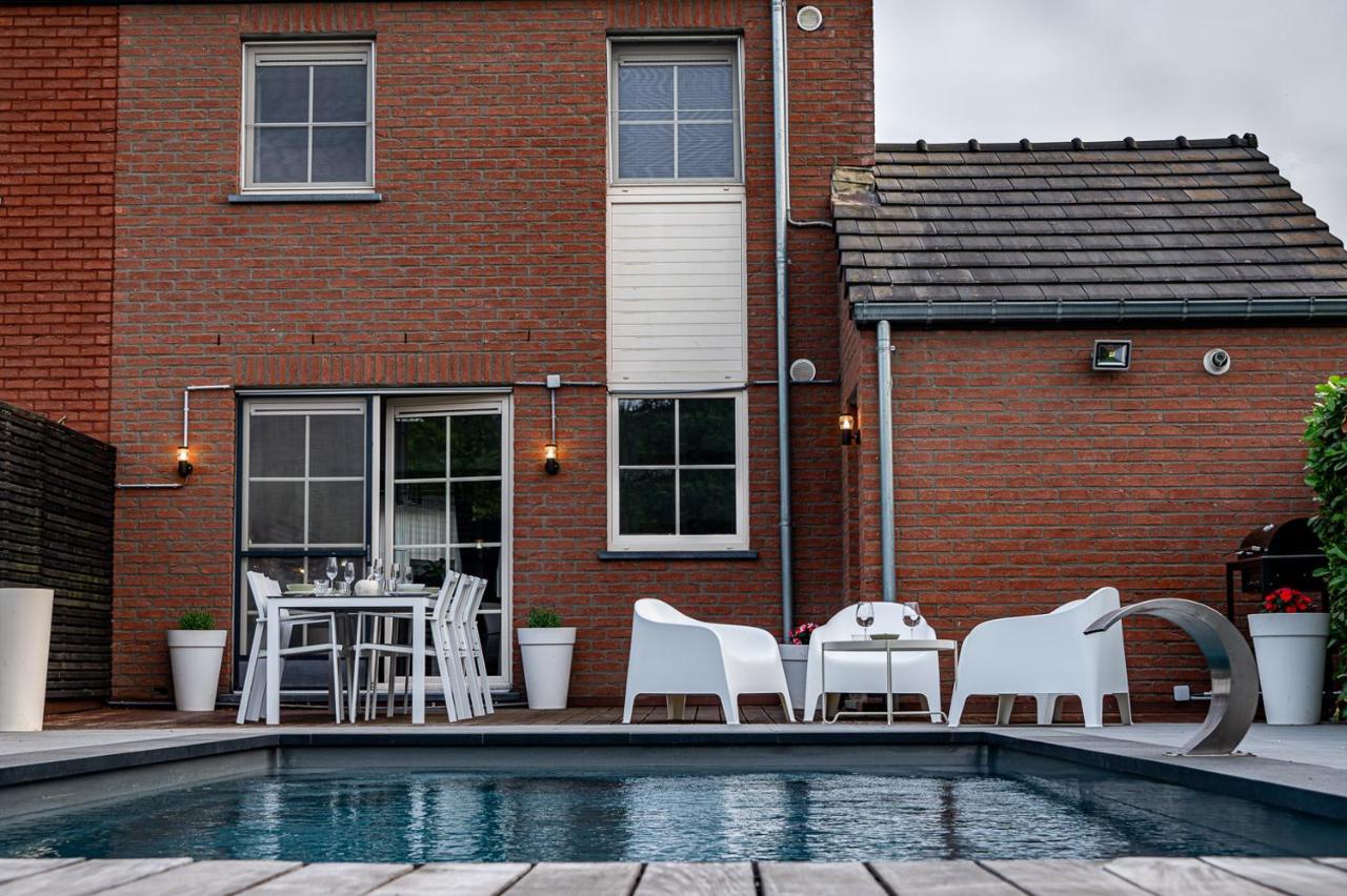Chez Sabine Et Eric Maison Pour 6 Personnes Avec Piscine Chauffee Andenne 외부 사진