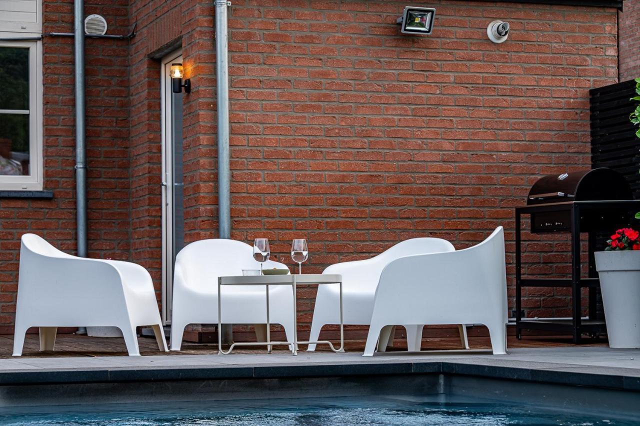 Chez Sabine Et Eric Maison Pour 6 Personnes Avec Piscine Chauffee Andenne 외부 사진